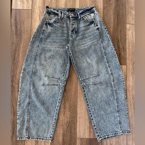 FOREVER 21 Womens Wide Leg Baggy Jeans Size 28 Acid Wash Barrel Denim 28” Inseam